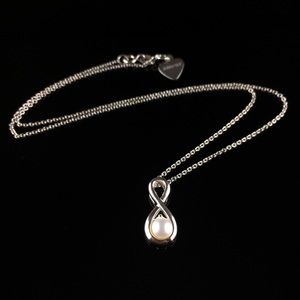 925 Silver Infinity Wrapped Freshwater Pearl
